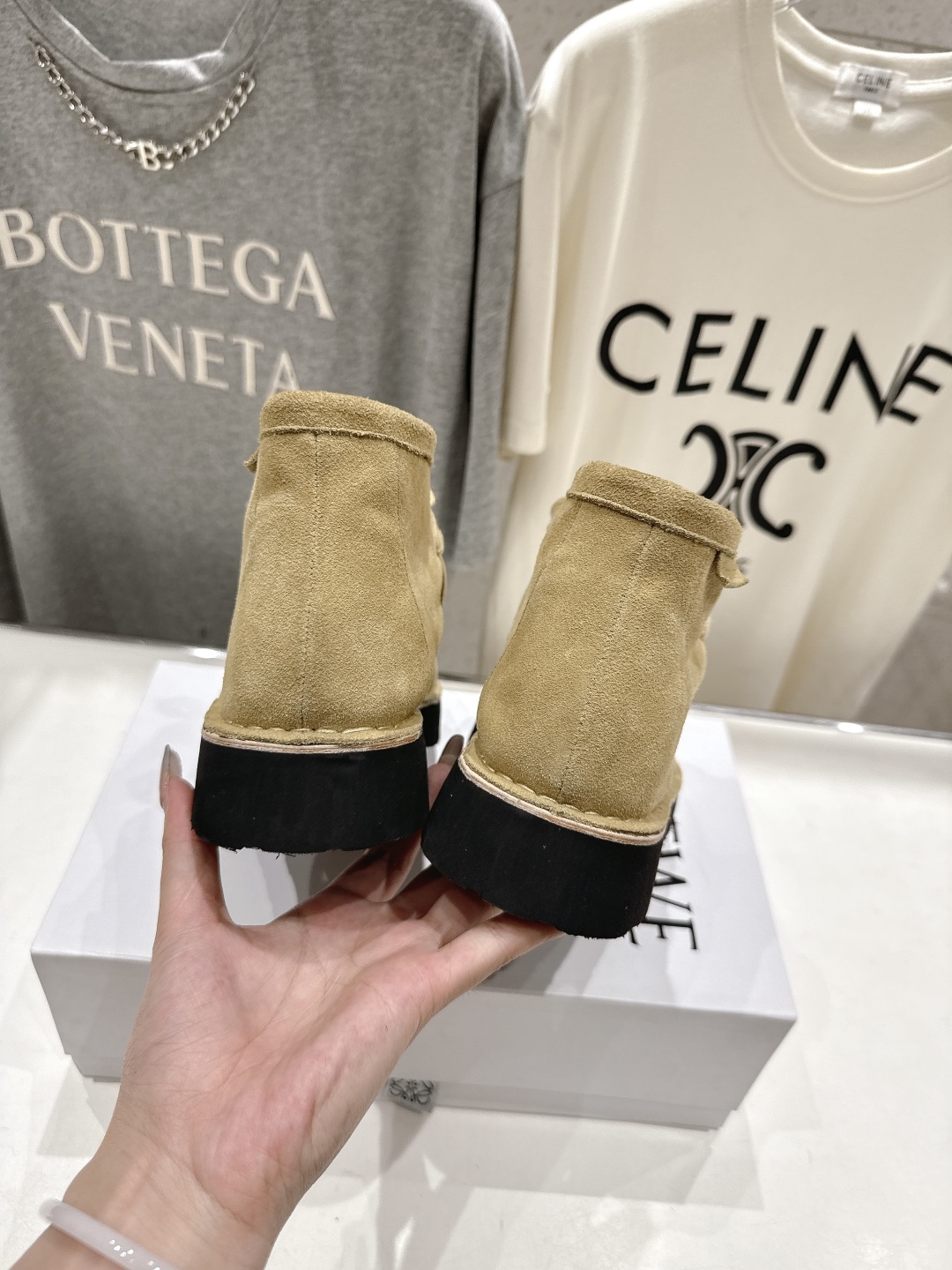 高版本出厂 高帮 男码+10
  LOEWE/罗意威 25ss秋冬新款明星同款绑带高帮复古英伦风休闲鞋乐