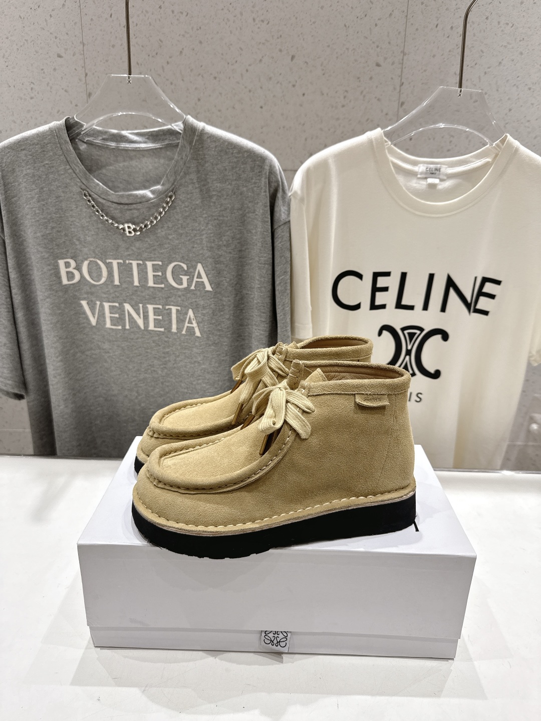 高版本出厂 高帮 男码+10
  LOEWE/罗意威 25ss秋冬新款明星同款绑带高帮复古英伦风休闲鞋乐