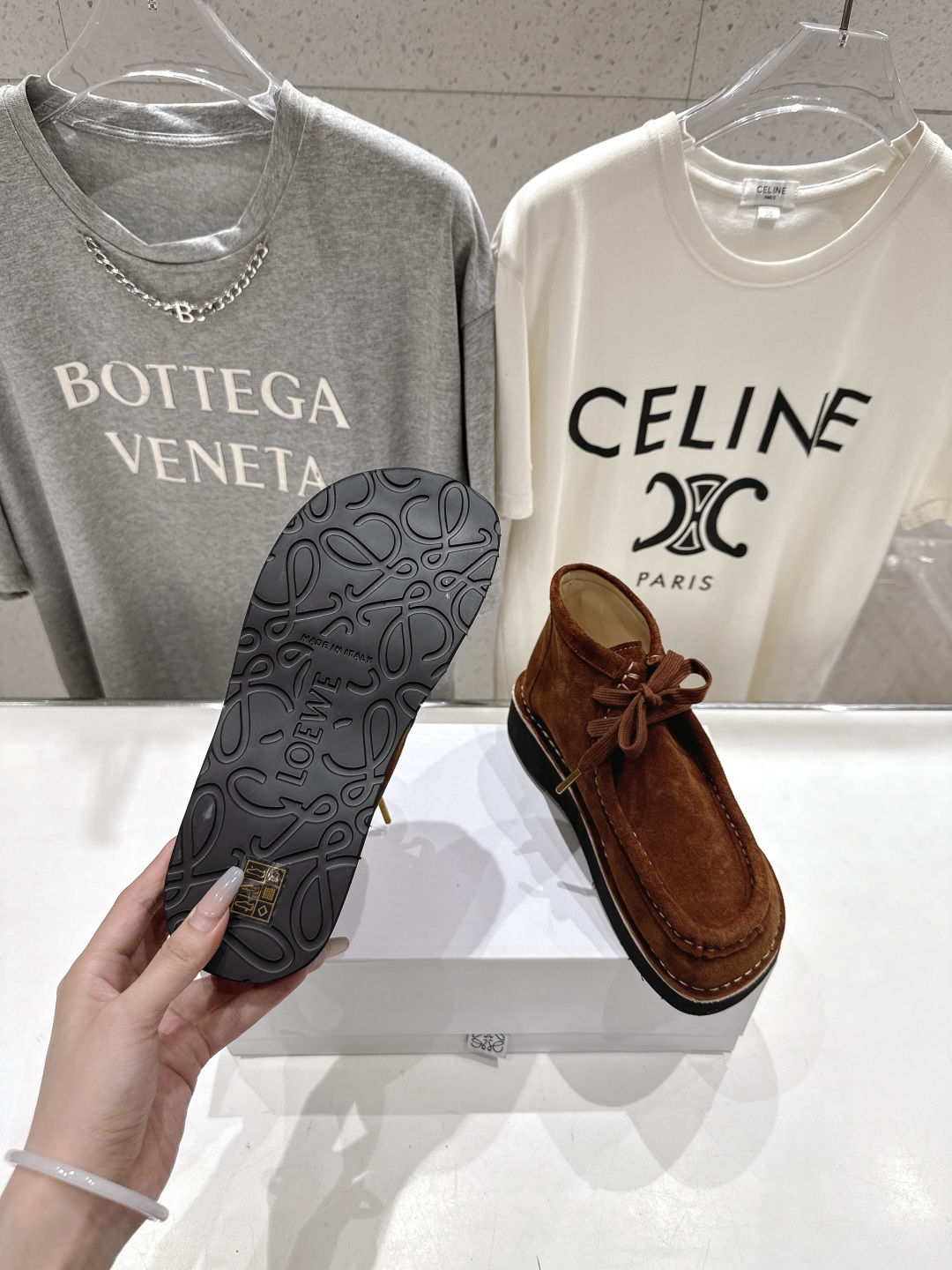 高版本出厂 高帮 男码+10
  LOEWE/罗意威 25ss秋冬新款明星同款绑带高帮复古英伦风休闲鞋乐