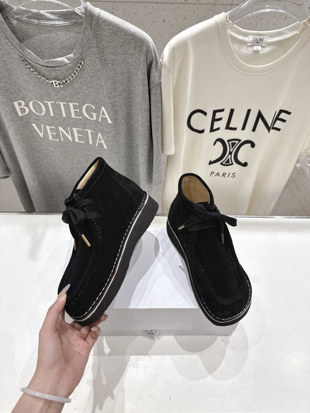 高版本出厂 高帮 男码+10
  LOEWE/罗意威 25ss秋冬新款明星同款绑带高帮复古英伦风休闲鞋乐