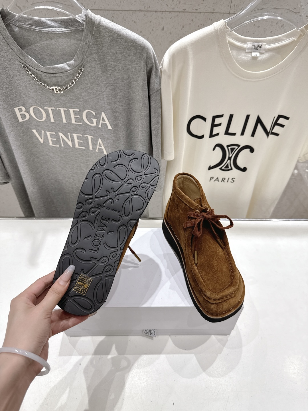 高版本出厂 高帮 男码+10
  LOEWE/罗意威 25ss秋冬新款明星同款绑带高帮复古英伦风休闲鞋乐