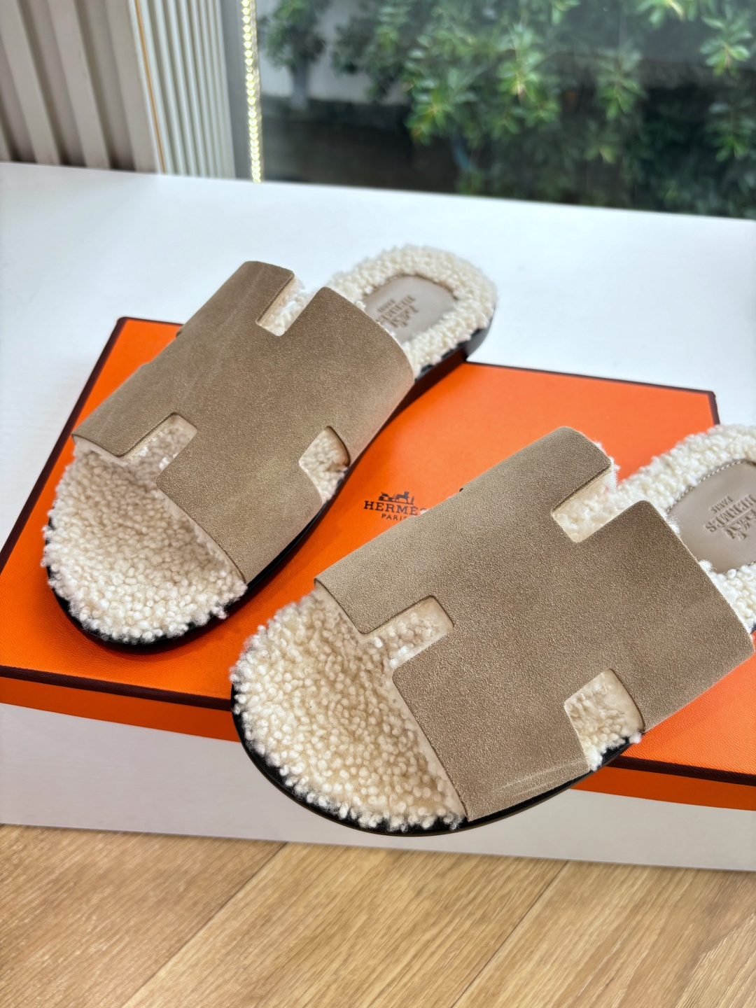 🌾G052所见即所得顶版2026春夏新款HERMES爱马仕专柜新款最近火到不行的情侣款H二舅鞋猪鼻子凉鞋