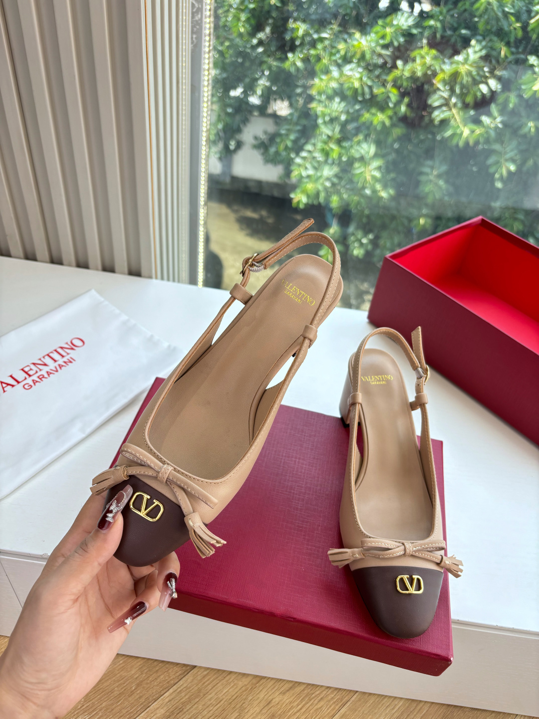 Valentino Classic 2025 Springs: Cozy Layout, Comfortable Sheepskin Shoes, Customizable Sizes - 图片 5