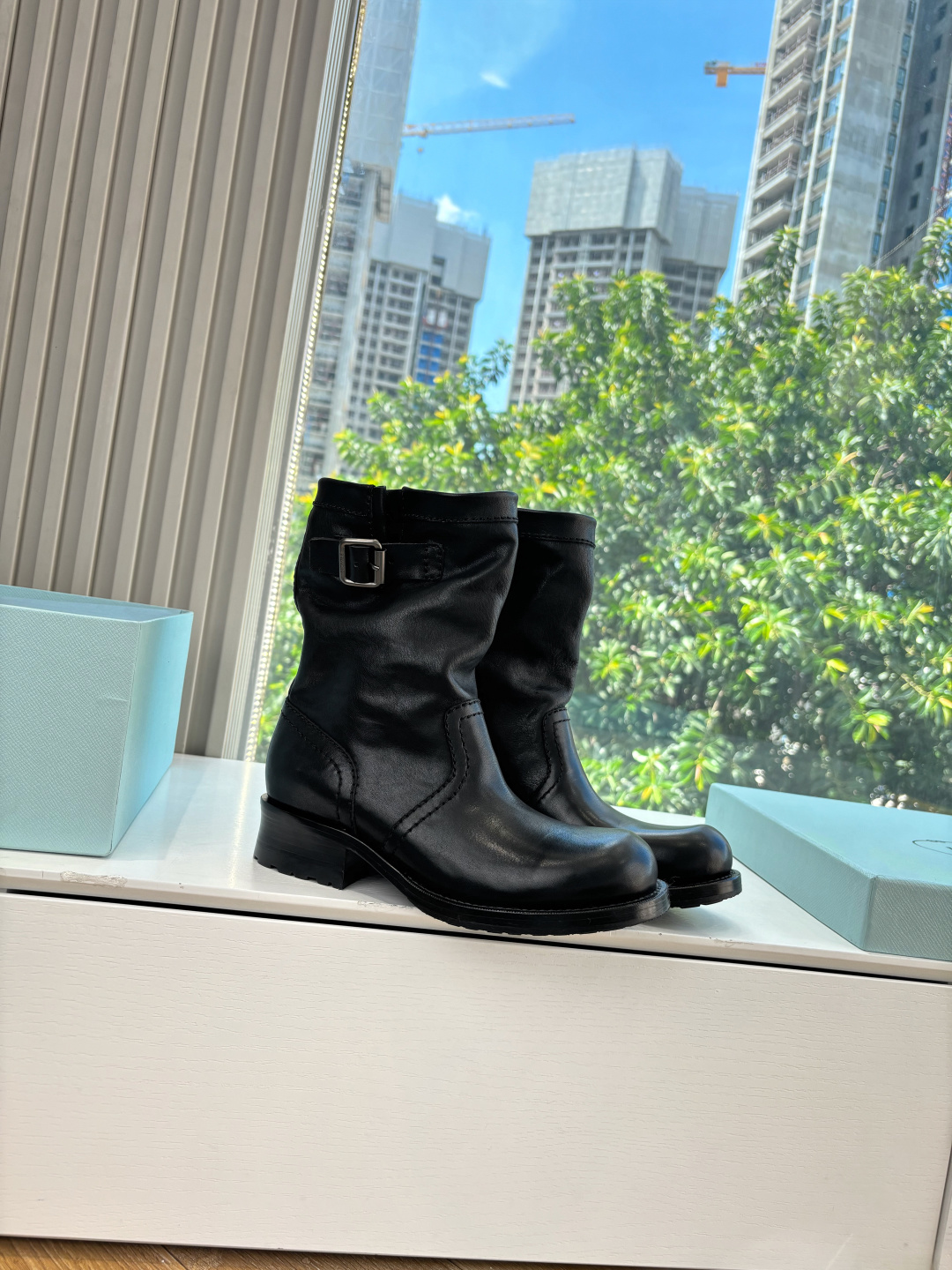 NO:467280,Purchase level G067 WYSIWYG Prad* Prada 2025 Autumn and Winter Hot Classic Chelsea Wrinkled Boots Knight Boots Series - This one looks super good on the feet. And it can lengthen the leg shape. The product is different from the mixed goods on the market. This model sells in the leather accommodation sole. My family has broken ZP, the original version is 1:1 mold opening, the sole, welcome any comparison comfort and texture. Original imported cowhide, inner lining imported cowhide, large sole, original multi-layer leather sole size35-39 [40.41 Custom made without return or exchange], boots, prada, prada, boots, cowhide19860909代购级别G067所见即所得Prad*普拉达2025秋冬爆款经典款切尔西皱皱靴骑士靴系列—这款上脚超好看.而且可以拉长腿型市面上鱼龙混杂的货不同,此款卖点在于真皮住宿大底,我家拆烂ZP,原版1:1开模,大底,欢迎任何对比舒适度与质感. 面料原版进口牛皮 内里进口牛皮内里 大底原版多层真皮鞋底 size35-39 [40.41定做不退不換],靴子,prada,prada,boots,cowhide,Women's Shoes