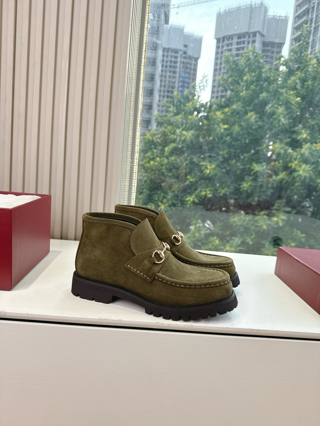 NO:480345,G297 What to see is what to get top version The counter boots are popular. The double G Chelsea boots boots Gucc* Gucci 2025 FW show hits without original version. Buy the original version one to one perfect replica. High-quality and understanding goods. Fabric: original imported matte cowhide inner version inner sole original sole size 35-46 (45.46 custom made without return) 39.40 orders indicate men and women, loafers, gucci, gucci, loafers, boots, cowhide19860909G297所见即所得 顶级版本 专柜长靴火爆全网在找的双G切尔西靴子靴子Gucc*古驰2025FW走秀大爆款无原版不开发购买原版一比一完美复刻 高品质懂货你就来 面料:原版进口磨砂牛皮 内里对版内里 鞋底原版鞋底 码数35-46(45.46订做不退换）39.40下单注明男女,乐福鞋,gucci,gucci,loafers,boots,cowhide,Women's Shoes