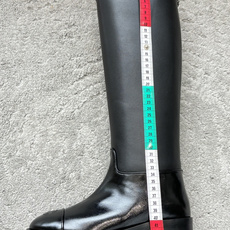 G233😀CHANEL香奈儿*小香秋冬切尔西短靴新款骑士靴库靴这款骑士靴真的是帅气时尚的代表马丁靴骑士靴靴筒Chanel G233😀CHANEL香奈儿*小香秋冬切尔西短靴新款骑士靴库靴这款骑士靴真的是帅气时尚的代表马丁靴骑士靴靴筒Chanel