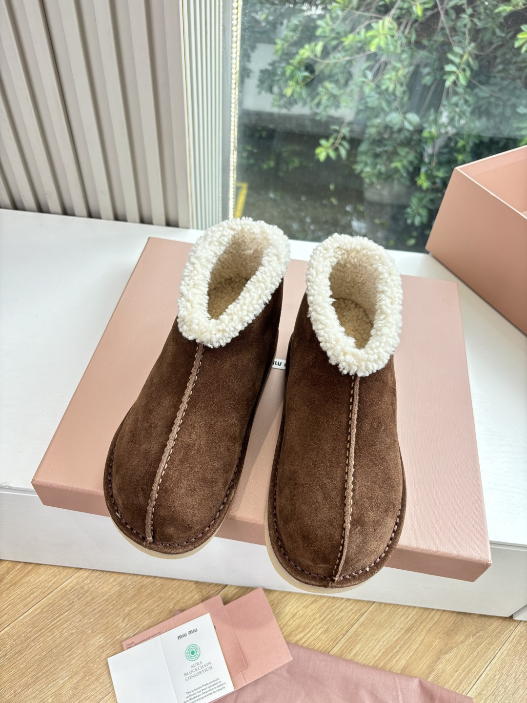 有量有价G所见即所得顶级羊毛内里miumiu秋冬新款进口羊毛雪地靴棉鞋 简约造型，超轻原版开模鞋底，脚感妥妥满分 好穿好
