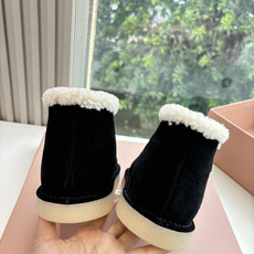 有量有价G所见即所得顶级羊毛内里miumiu秋冬新款进口羊毛雪地靴棉鞋 简约造型,超轻原版开模鞋底,脚感妥妥满分 好穿好 有量有价G所见即所得顶级羊毛内里miumiu秋冬新款进口羊毛雪地靴棉鞋 简约造型,超轻原版开模鞋底,脚感妥妥满分 好穿好