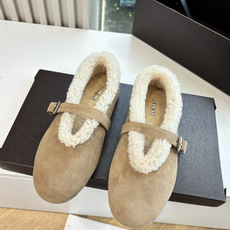 所见即所得G002代购级别原版购入法国一线奢侈品牌ALAIA 阿莱亚秋冬天真的要来咯!羊羔绒鞋~ Alaia奶呼呼的秋冬 所见即所得G002代购级别原版购入法国一线奢侈品牌ALAIA 阿莱亚秋冬天真的要来咯!羊羔绒鞋~ Alaia奶呼呼的秋冬