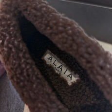 所见即所得G002代购级别原版购入法国一线奢侈品牌ALAIA 阿莱亚秋冬天真的要来咯!羊羔绒鞋~ Alaia奶呼呼的秋冬 所见即所得G002代购级别原版购入法国一线奢侈品牌ALAIA 阿莱亚秋冬天真的要来咯!羊羔绒鞋~ Alaia奶呼呼的秋冬