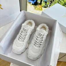 代购级别所即所得G0133C'est Dior 迪奥 25春夏全新休闲运动鞋‘以牛皮革和网眼织物制作,轻盈透气。侧边的C 代购级别所即所得G0133C'est Dior 迪奥 25春夏全新休闲运动鞋‘以牛皮革和网眼织物制作,轻盈透气。侧边的C