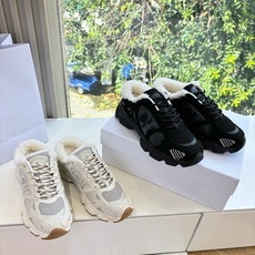 代购级别所即所得G0133C'est Dior 迪奥 25春夏全新休闲运动鞋‘以牛皮革和网眼织物制作,轻盈透气。侧边的C 代购级别所即所得G0133C'est Dior 迪奥 25春夏全新休闲运动鞋‘以牛皮革和网眼织物制作,轻盈透气。侧边的C