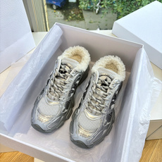 代购级别所即所得G0133C'est Dior 迪奥 25春夏全新休闲运动鞋‘以牛皮革和网眼织物制作,轻盈透气。侧边的C 代购级别所即所得G0133C'est Dior 迪奥 25春夏全新休闲运动鞋‘以牛皮革和网眼织物制作,轻盈透气。侧边的C