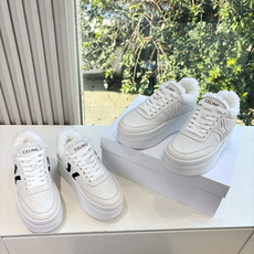 女😀G039 厚底小白鞋CELIN塞琳 2025秋冬新毛毛鞋赛琳又让我重新爱了它一次!这季节美鞋太多这款毛拖真的是让我无 女😀G039 厚底小白鞋CELIN塞琳 2025秋冬新毛毛鞋赛琳又让我重新爱了它一次!这季节美鞋太多这款毛拖真的是让我无