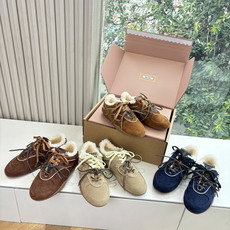 带飞机盒G086所见即所得顶级品质羊毛内里miumiu25秋冬新款厚底羊毛小白鞋简约造型,超轻原版开模鞋底,脚感妥妥满分 带飞机盒G086所见即所得顶级品质羊毛内里miumiu25秋冬新款厚底羊毛小白鞋简约造型,超轻原版开模鞋底,脚感妥妥满分