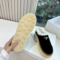 G036所见即所得代购级别市面最高版本 PRADA 普拉达秋冬新款△三角标一脚蹬羊毛鞋,厚底靴 雪地靴 双色擦色牛绒真羊 G036所见即所得代购级别市面最高版本 PRADA 普拉达秋冬新款△三角标一脚蹬羊毛鞋,厚底靴 雪地靴 双色擦色牛绒真羊