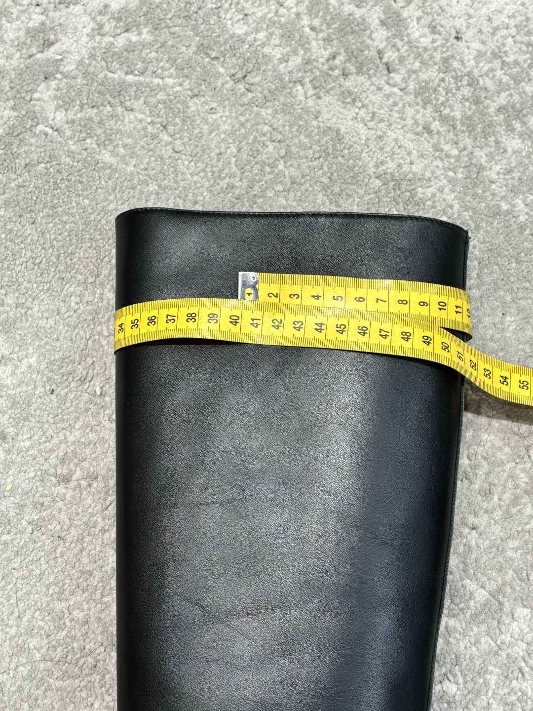 G678新款华伦天奴VALENTINO骑士靴带配以复古黄铜做旧效果VLOGO SIGNATURE搭扣开合 VALENTI