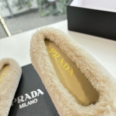 G036所见即所得代购级别市面最高版本 PRADA 普拉达秋冬新款△三角标一脚蹬羊毛鞋,厚底靴 雪地靴 双色擦色牛绒真羊 G036所见即所得代购级别市面最高版本 PRADA 普拉达秋冬新款△三角标一脚蹬羊毛鞋,厚底靴 雪地靴 双色擦色牛绒真羊