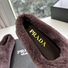 G036所见即所得代购级别市面最高版本 PRADA 普拉达秋冬新款△三角标一脚蹬羊毛鞋,厚底靴 雪地靴 双色擦色牛绒真羊 G036所见即所得代购级别市面最高版本 PRADA 普拉达秋冬新款△三角标一脚蹬羊毛鞋,厚底靴 雪地靴 双色擦色牛绒真羊
