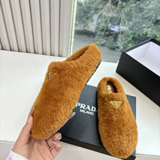 G036所见即所得代购级别市面最高版本 PRADA 普拉达秋冬新款△三角标一脚蹬羊毛鞋,厚底靴 雪地靴 双色擦色牛绒真羊 G036所见即所得代购级别市面最高版本 PRADA 普拉达秋冬新款△三角标一脚蹬羊毛鞋,厚底靴 雪地靴 双色擦色牛绒真羊