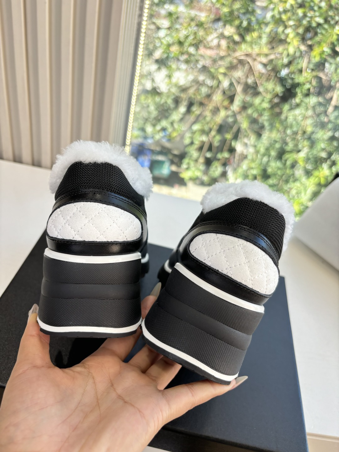 G059所见即所得爆款 Chanl 香奈儿25k秋冬新款棉鞋毛毛鞋高跟拼色休闲运动鞋 奇奇怪怪 丑萌丑萌 专柜断货王 各 G059所见即所得爆款 Chanl 香奈儿25k秋冬新款棉鞋毛毛鞋高跟拼色休闲运动鞋 奇奇怪怪 丑萌丑萌 专柜断货王 各