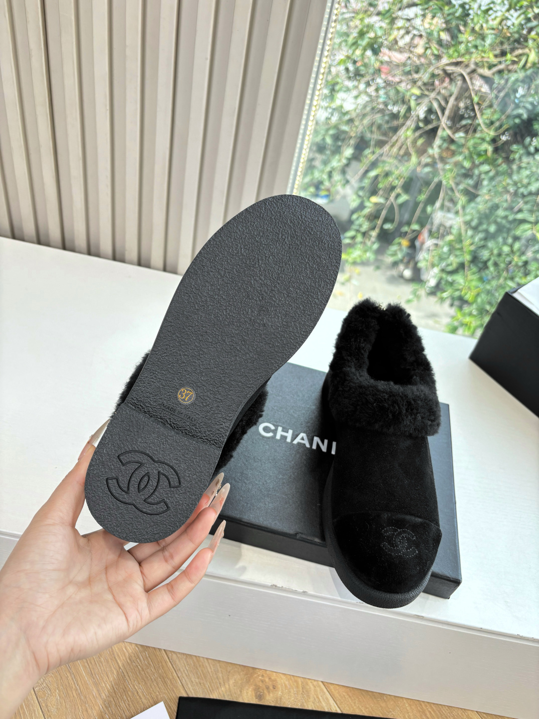 G059所见即所得CHANE*｜小香25K早春新品复古格熊猫羊毛休闲鞋运动鞋简约黑白配色 勾勒永不过时的时尚轮廓 。精致