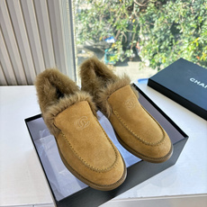 G012所见即所得CHANE*|小香新品复古玛丽珍乐福鞋简约勾勒永不过时的时尚轮廓 。精致双C标志点缀 是品牌格调的无声 G012所见即所得CHANE*|小香新品复古玛丽珍乐福鞋简约勾勒永不过时的时尚轮廓 。精致双C标志点缀 是品牌格调的无声
