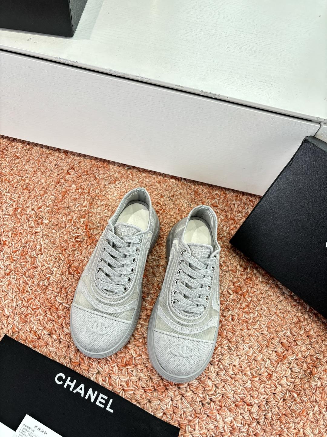 NO:694501,G042 What you see is what you get CHANEL/Chanel shipping shoes 2026 new small fragrant style round-toe thick-soled sneakers fashionable heightening shoes casual shoes woman author Chanel Chanel new flash diamond casual sneakers this classic design multiple craftsmanship electric embroidery style on the upper the outsole is fashionable and sporty extraordinary and incorporates a variety of color matching elements diversified mix and match very good-looking fabric imported special mesh inner yuan version sheepskin sole original molded sole full set of packaging  35-40 (40/41 customized, non-refundable), casual shoes/sports shoes, chanel, chanel, sneakers, sheepskin19860909G042所见即所得CHANEL/香奈儿运费鞋 2026新款小香风圆头厚底运动鞋时尚增高鞋休闲鞋 的女人作者Chanel香奈儿 新款 闪钻休闲款运动鞋 这款经典设计 鞋面多种工艺电绣的风格 大底却时尚运动不平凡的拥入了多种配色元素多元化混搭非常好看 面料进口特殊网面 内里元版羊皮 鞋底原版开模鞋底 全套包装 35-40(40/41定做不退换）,休闲鞋/运动鞋,chanel,chanel,sneakers,sheepskin,Women's Shoes