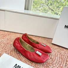 P🌾 G077Maison Margiela* 马吉拉𝟐𝟔𝐀𝐖新品MM6方头芭蕾鞋|极简主义的柔焦叙事作 P🌾 G077Maison Margiela* 马吉拉𝟐𝟔𝐀𝐖新品MM6方头芭蕾鞋|极简主义的柔焦叙事作