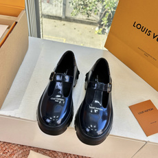 G049顶级版本Louis Vuitto路易斯威登LV驴牌你的LV穿搭今日分享 Louis Vuitton 老花厚底玛丽 G049顶级版本Louis Vuitto路易斯威登LV驴牌你的LV穿搭今日分享 Louis Vuitton 老花厚底玛丽