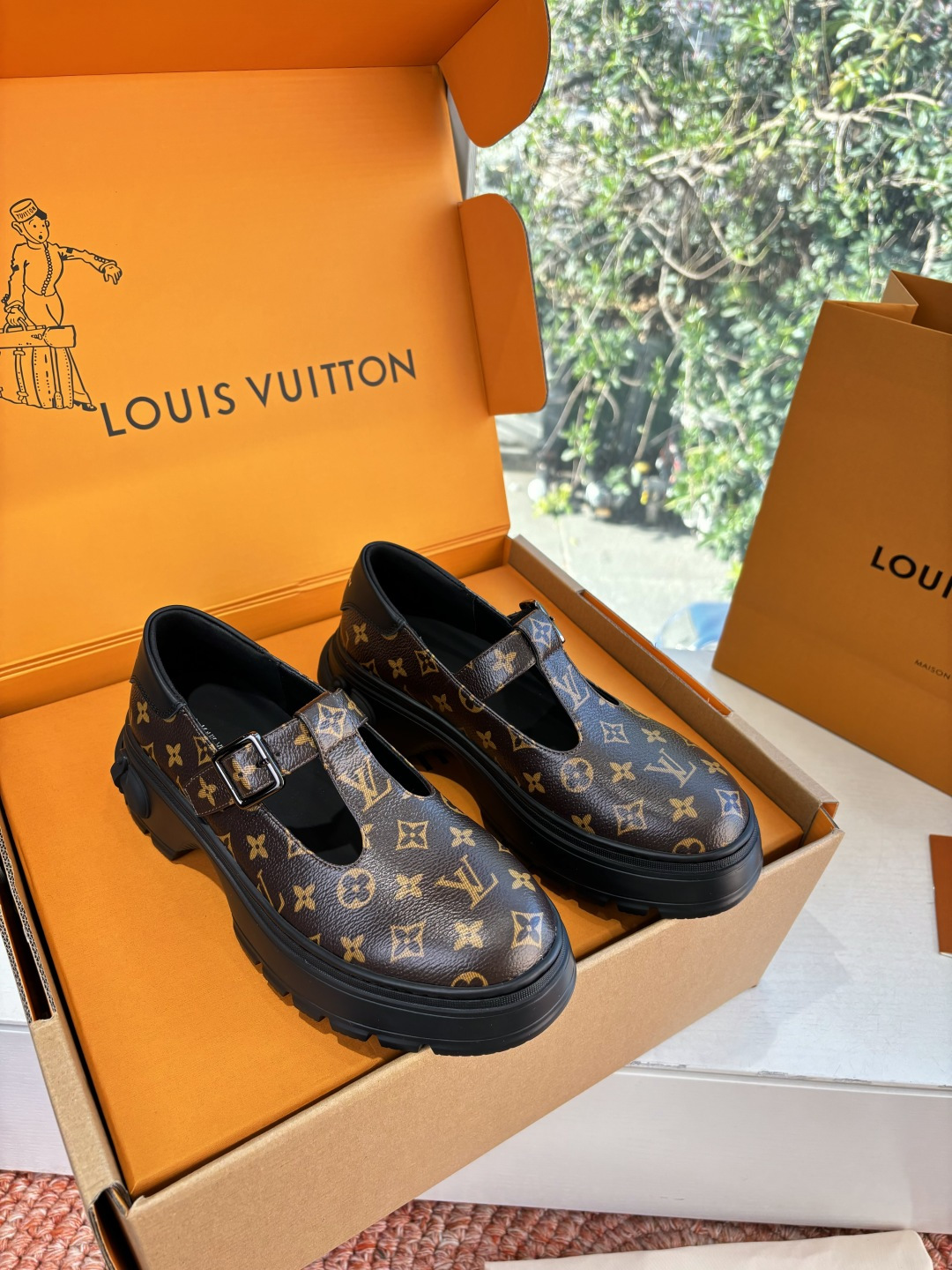 G049顶级版本Louis Vuitto路易斯威登LV驴牌你的LV穿搭今日分享 Louis Vuitton 老花厚底玛丽