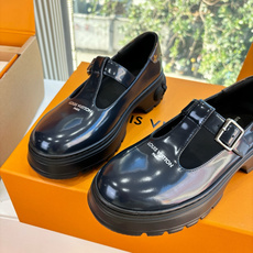 G049顶级版本Louis Vuitto路易斯威登LV驴牌你的LV穿搭今日分享 Louis Vuitton 老花厚底玛丽 G049顶级版本Louis Vuitto路易斯威登LV驴牌你的LV穿搭今日分享 Louis Vuitton 老花厚底玛丽