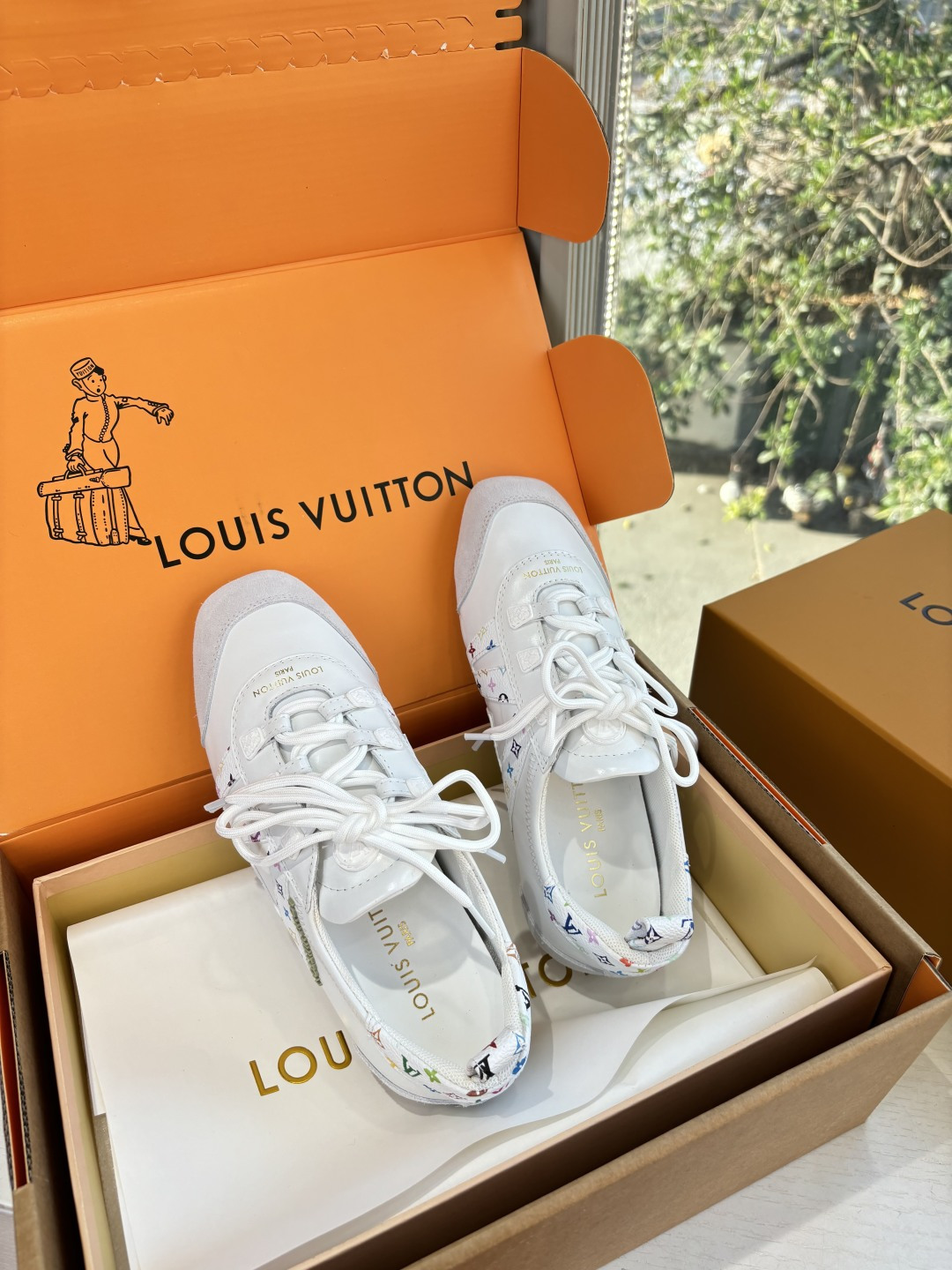 🌾G000所见即所得2026年春夏秀场上推出的 LV Footprint Soccer 芭蕾运动鞋是 P
