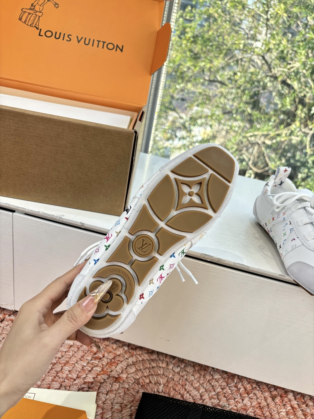 🌾G000所见即所得2026年春夏秀场上推出的 LV Footprint Soccer 芭蕾运动鞋是 P