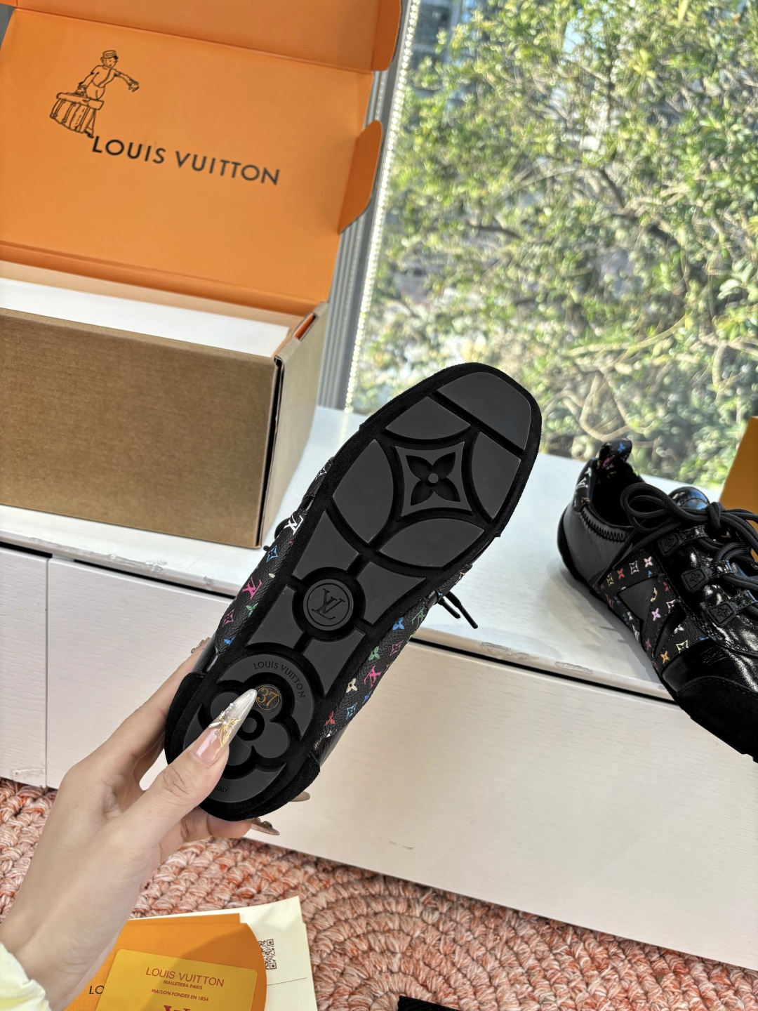 🌾G000所见即所得2026年春夏秀场上推出的 LV Footprint Soccer 芭蕾运动鞋是 P
