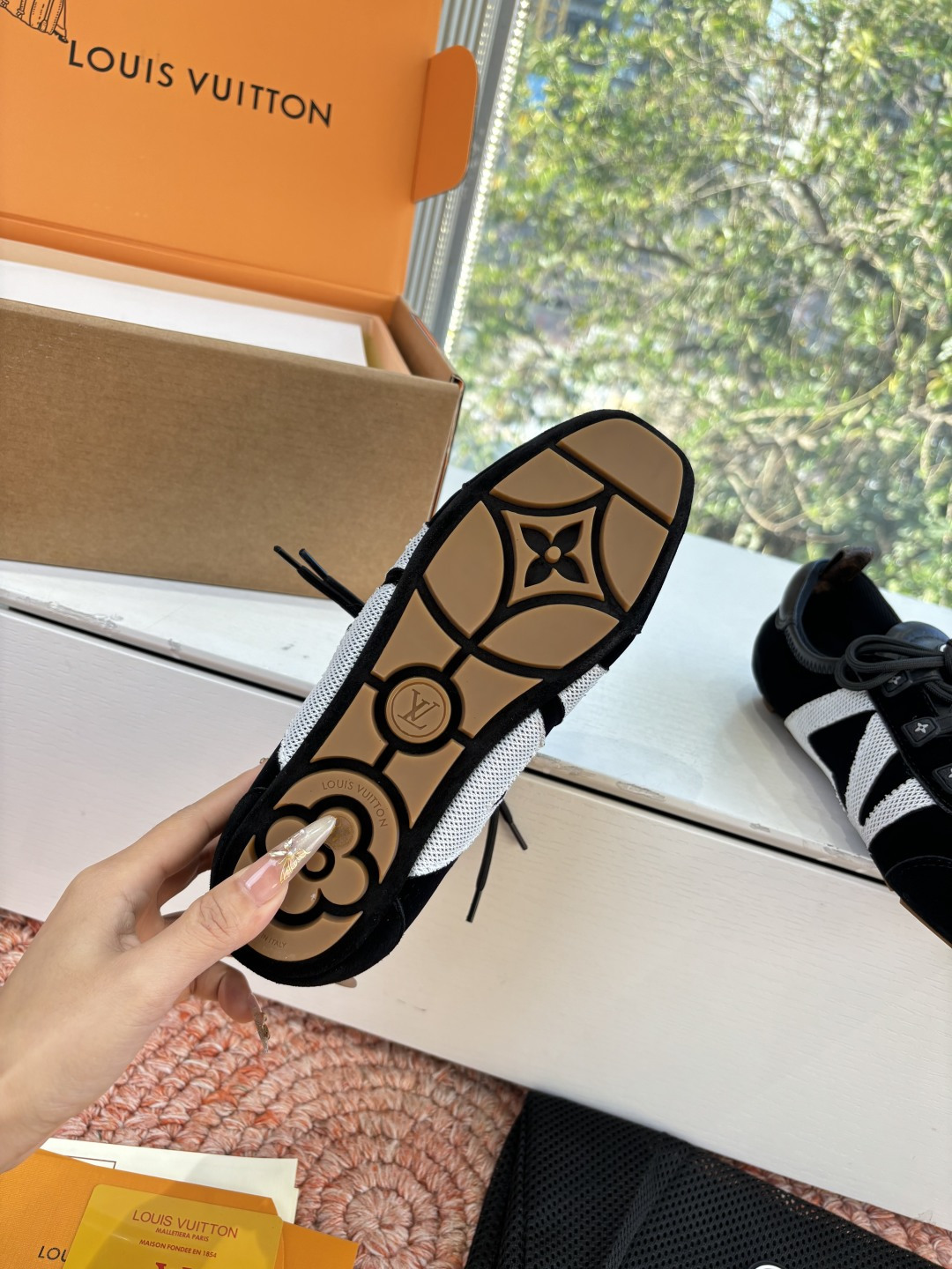 🌾G000所见即所得2026年春夏秀场上推出的 LV Footprint Soccer 芭蕾运动鞋是 P