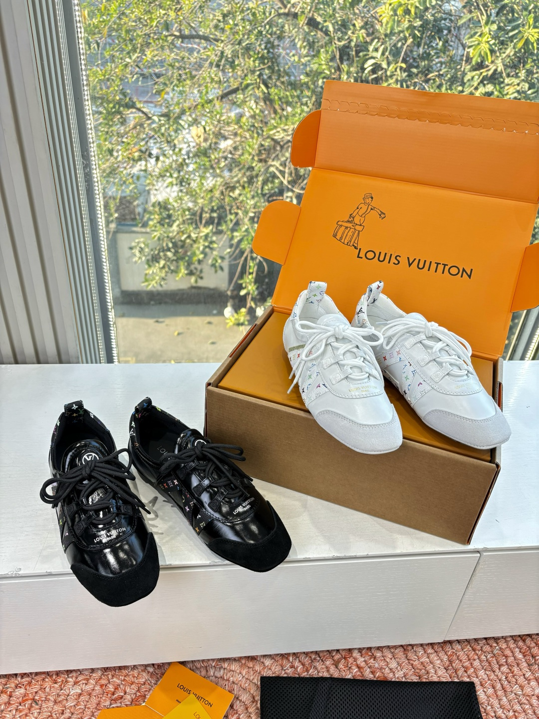 🌾G000所见即所得2026年春夏秀场上推出的 LV Footprint Soccer 芭蕾运动鞋是 P