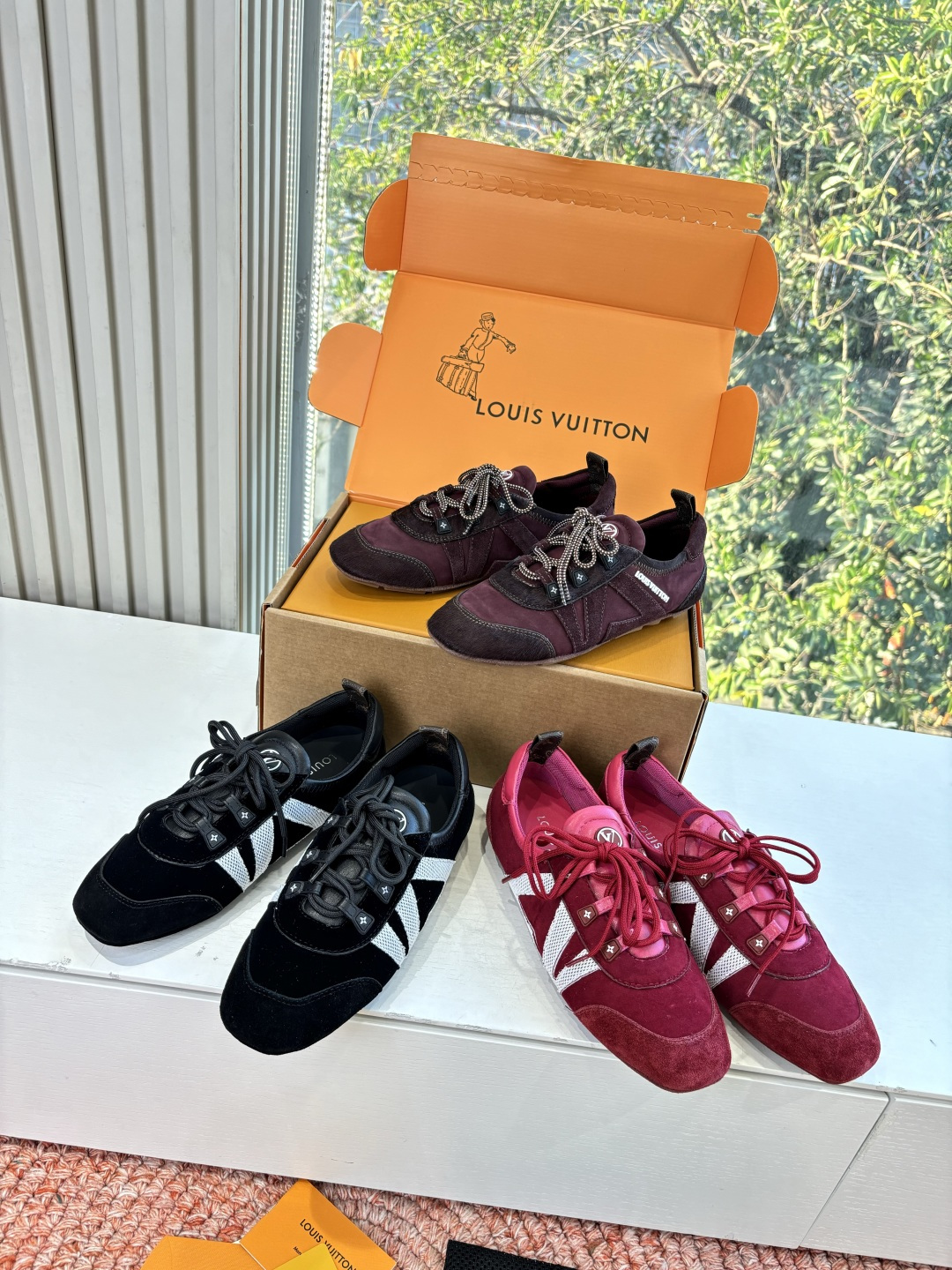 🌾G000所见即所得2026年春夏秀场上推出的 LV Footprint Soccer 芭蕾运动鞋是 P