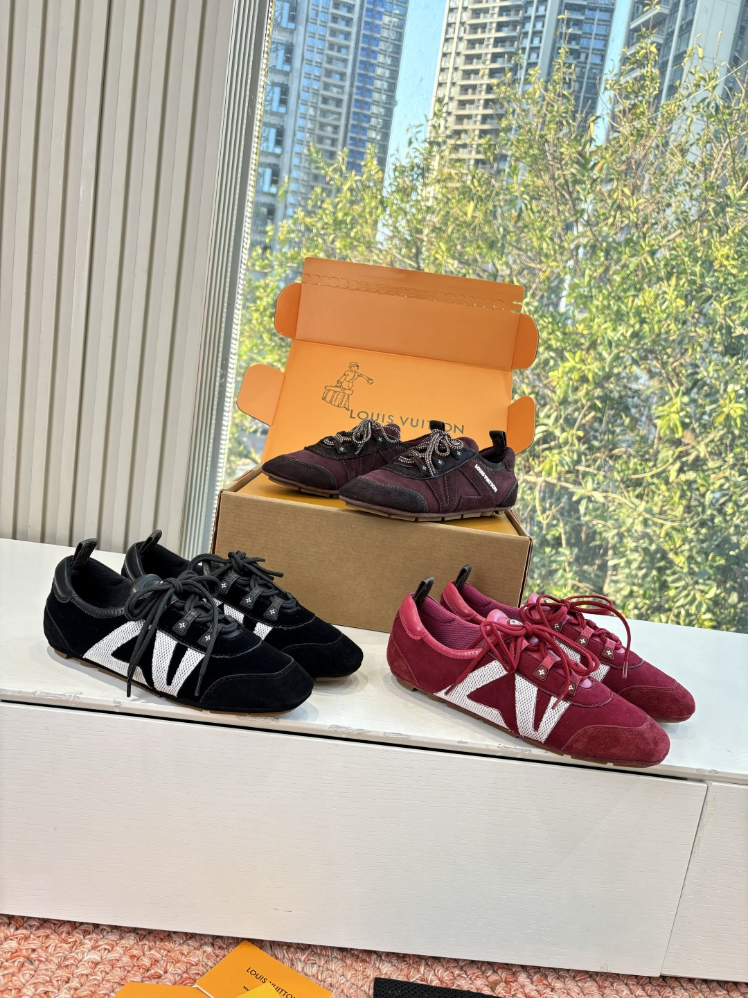 🌾G000所见即所得2026年春夏秀场上推出的 LV Footprint Soccer 芭蕾运动鞋是 P