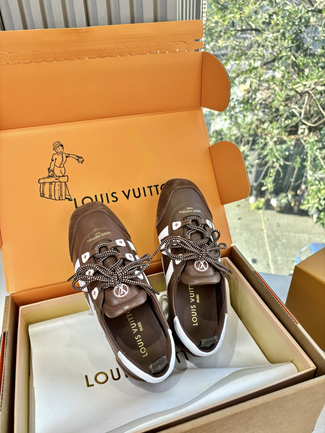 🌾G000所见即所得2026年春夏秀场上推出的 LV Footprint Soccer 芭蕾运动鞋是 P