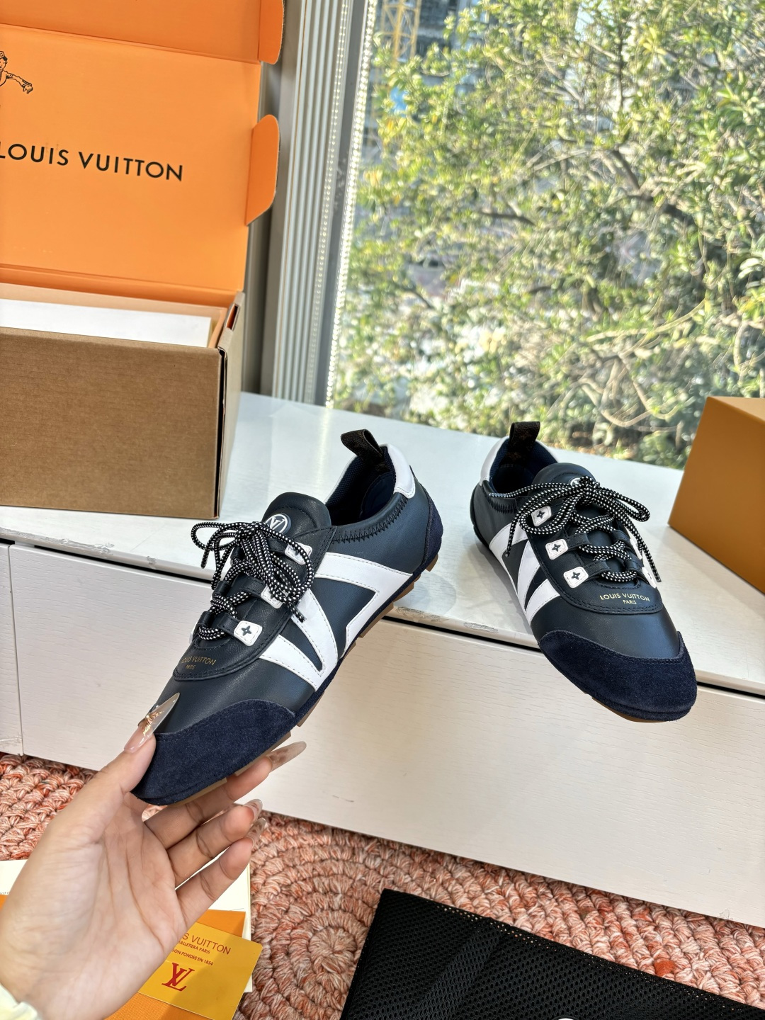 🌾G000所见即所得2026年春夏秀场上推出的 LV Footprint Soccer 芭蕾运动鞋是 P