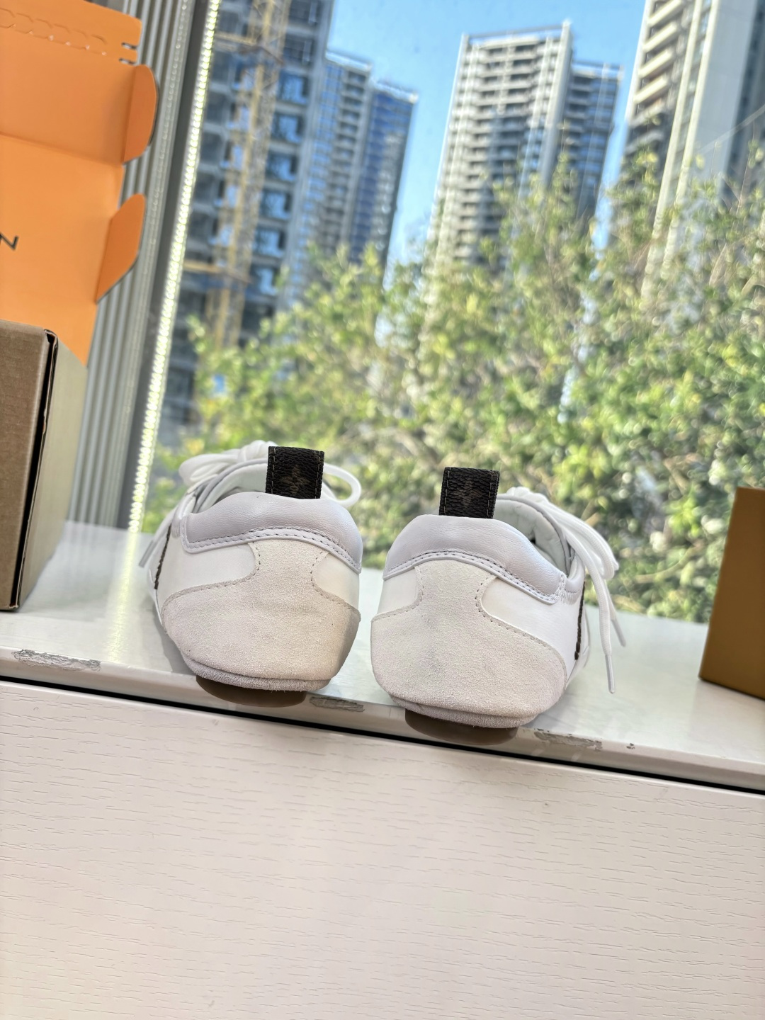 🌾G000所见即所得2026年春夏秀场上推出的 LV Footprint Soccer 芭蕾运动鞋是 P