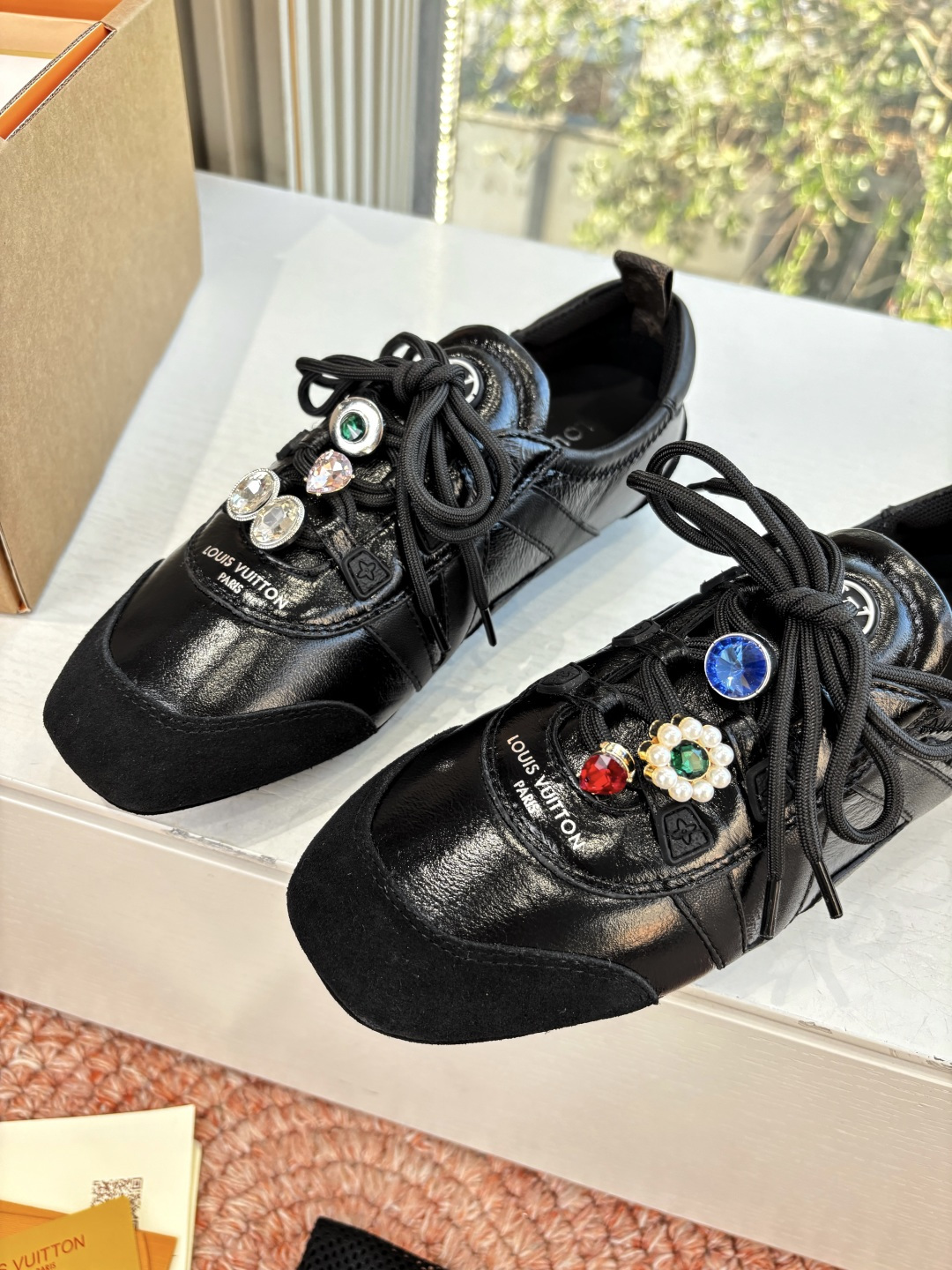 🌾G000所见即所得2026年春夏秀场上推出的 LV Footprint Soccer 芭蕾运动鞋是 P