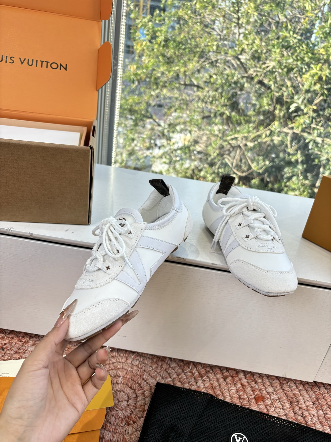 🌾G000所见即所得2026年春夏秀场上推出的 LV Footprint Soccer 芭蕾运动鞋是 P
