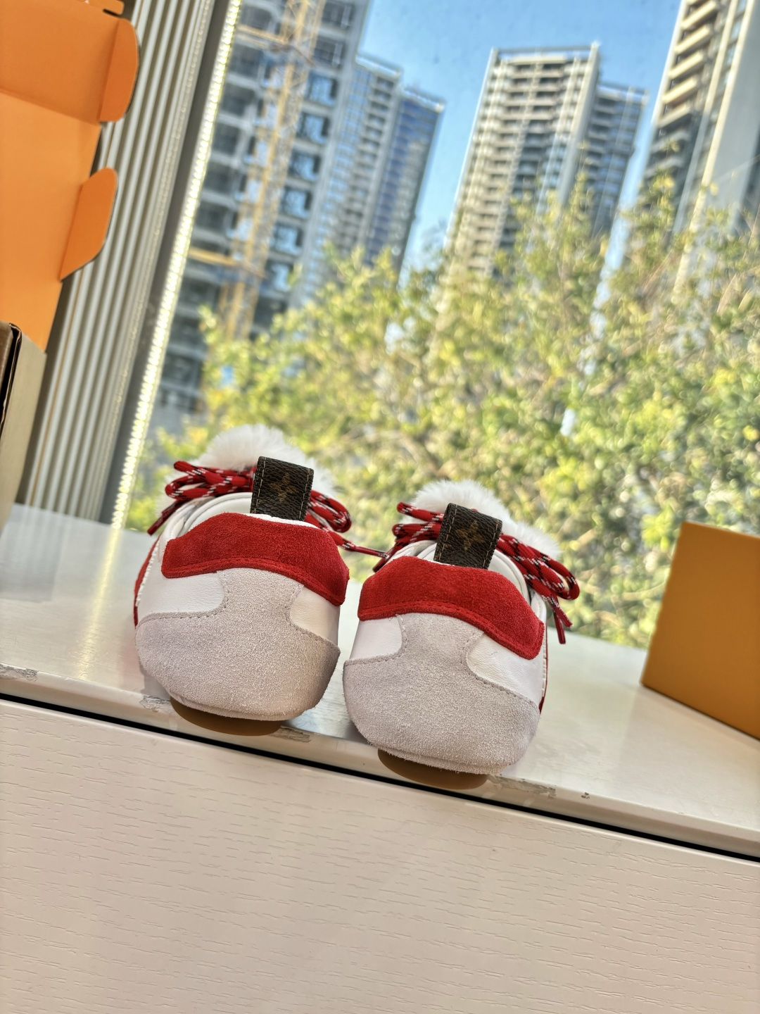 🌾G000所见即所得2026年春夏秀场上推出的 LV Footprint Soccer 芭蕾运动鞋是 P