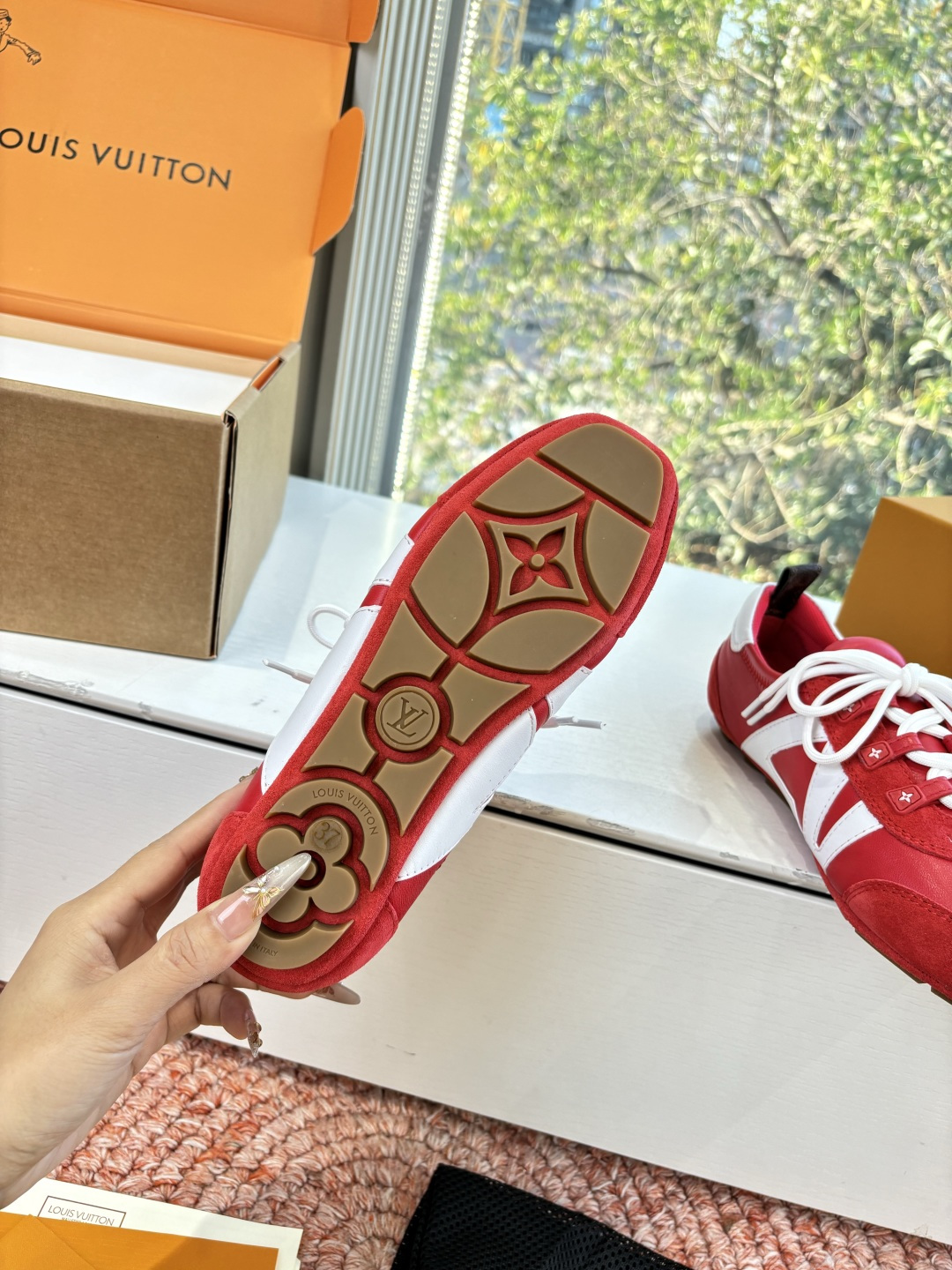 🌾G000所见即所得2026年春夏秀场上推出的 LV Footprint Soccer 芭蕾运动鞋是 P