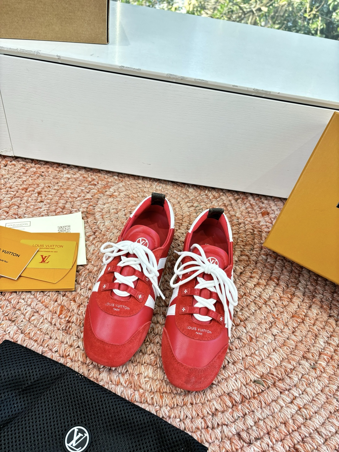 🌾G000所见即所得2026年春夏秀场上推出的 LV Footprint Soccer 芭蕾运动鞋是 P