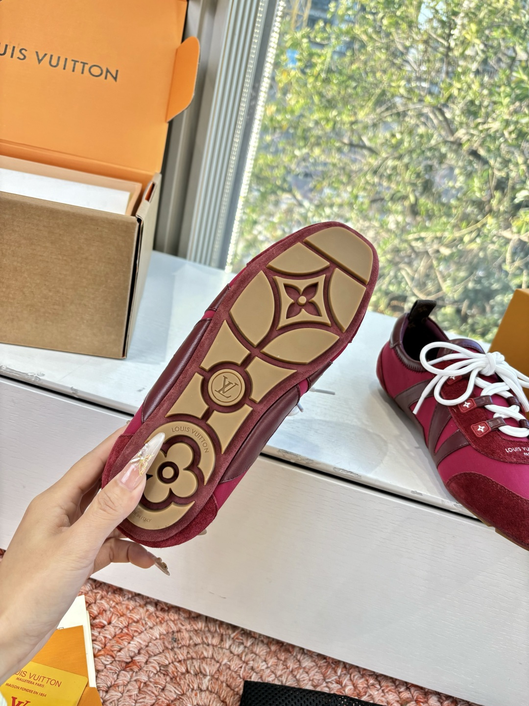 🌾G000所见即所得2026年春夏秀场上推出的 LV Footprint Soccer 芭蕾运动鞋是 P