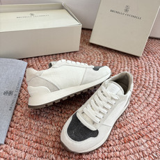 G909所见即所得bc代购级女鞋brunell* cucinell*运动板鞋麂皮新款真的一眼爱上德训鞋体闲鞋上脚超级舒服 G909所见即所得bc代购级女鞋brunell* cucinell*运动板鞋麂皮新款真的一眼爱上德训鞋体闲鞋上脚超级舒服