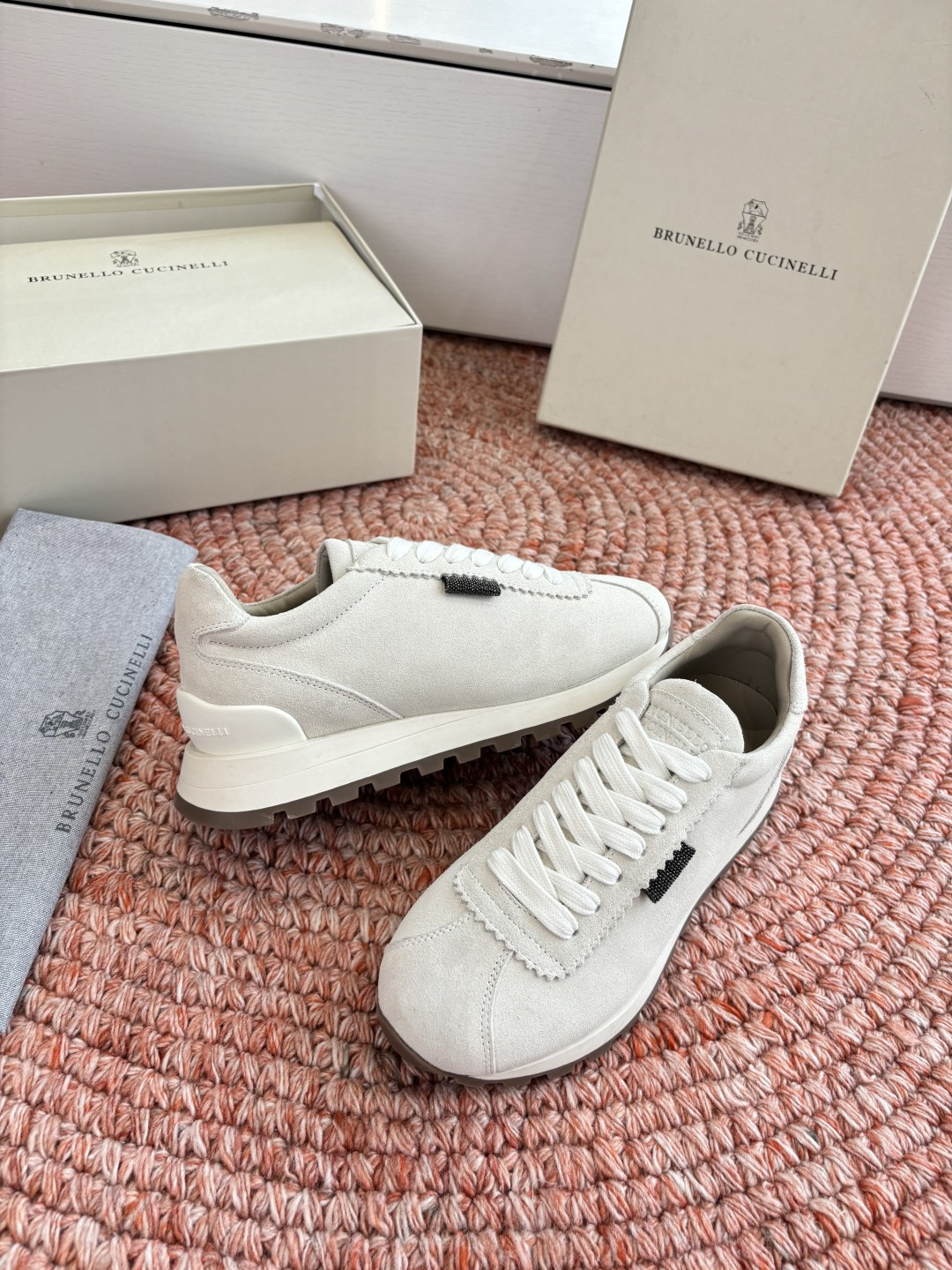 G909所见即所得bc代购级女鞋brunell* cucinell*运动板鞋麂皮新款真的一眼爱上德训鞋体闲鞋上脚超级舒服 G909所见即所得bc代购级女鞋brunell* cucinell*运动板鞋麂皮新款真的一眼爱上德训鞋体闲鞋上脚超级舒服
